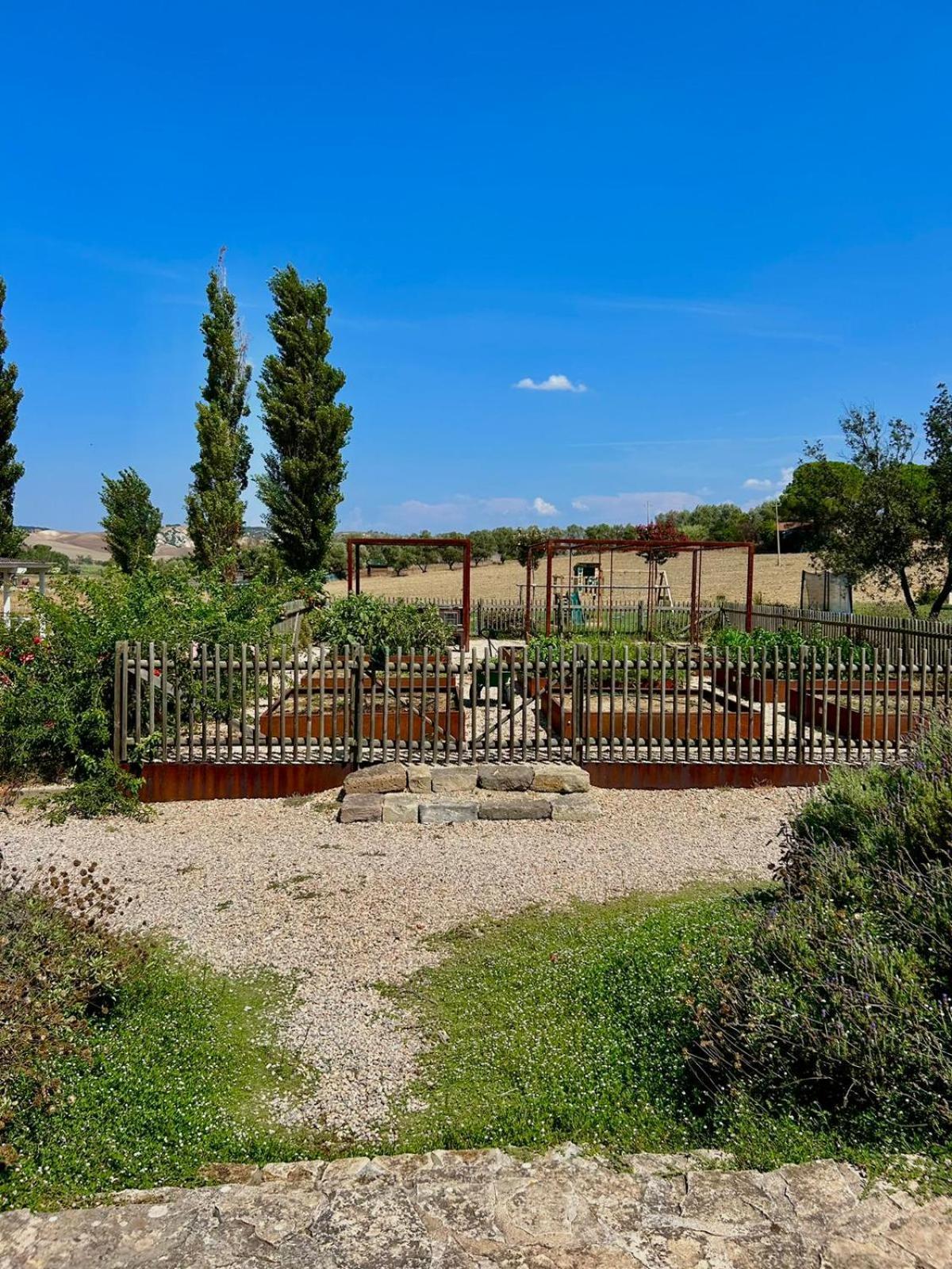 Agriturismo Podere Farnesiana Тарквиния Экстерьер фото